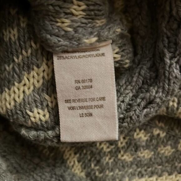 Free People gray knit hooded boho tunic w white details and cableknit trim. XS - Picture 9 of 10